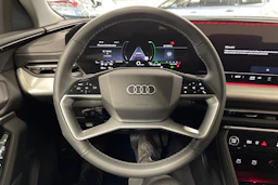 sininen Audi Q5 2025 kuva 12.