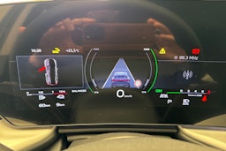 harmaa Audi Q5 2025 kuva 12.