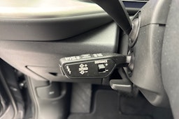 harmaa Audi Q5 2025 kuva 14.