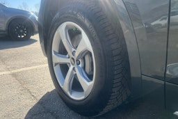 Harmaa Audi Q5 2025 kuva 10.