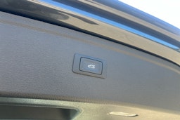 Harmaa Audi Q5 2025 kuva 14.