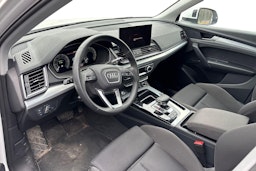 valkoinen Audi Q5 2025 kuva 3.