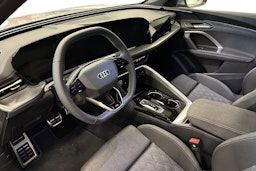 harmaa Audi Q5 2025 kuva 6.