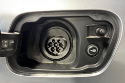 harmaa Audi Q5 2025 kuva 15.