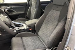 met. harmaa Audi Q5 2025 kuva 8.