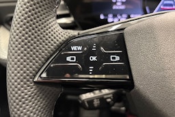 met. harmaa Audi Q5 2025 kuva 13.