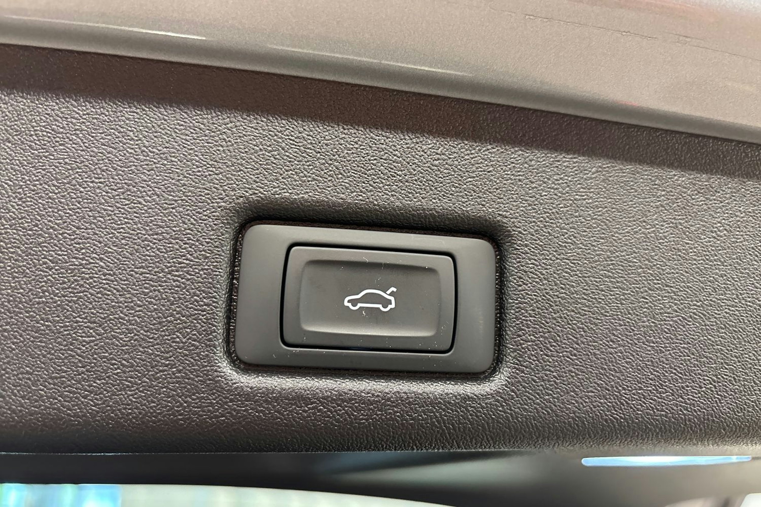 met. harmaa Audi Q5 2025 kuva 23.