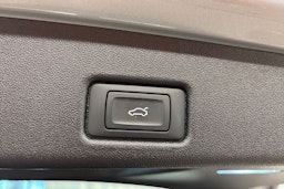 met. harmaa Audi Q5 2025 kuva 23.
