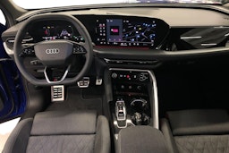 met. sininen Audi Q5 2025 kuva 7.