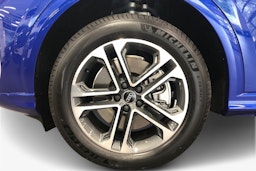 met. sininen Audi Q5 2025 kuva 9.