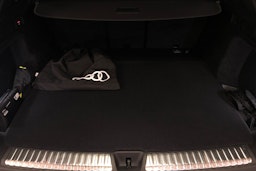met. sininen Audi Q5 2025 kuva 12.