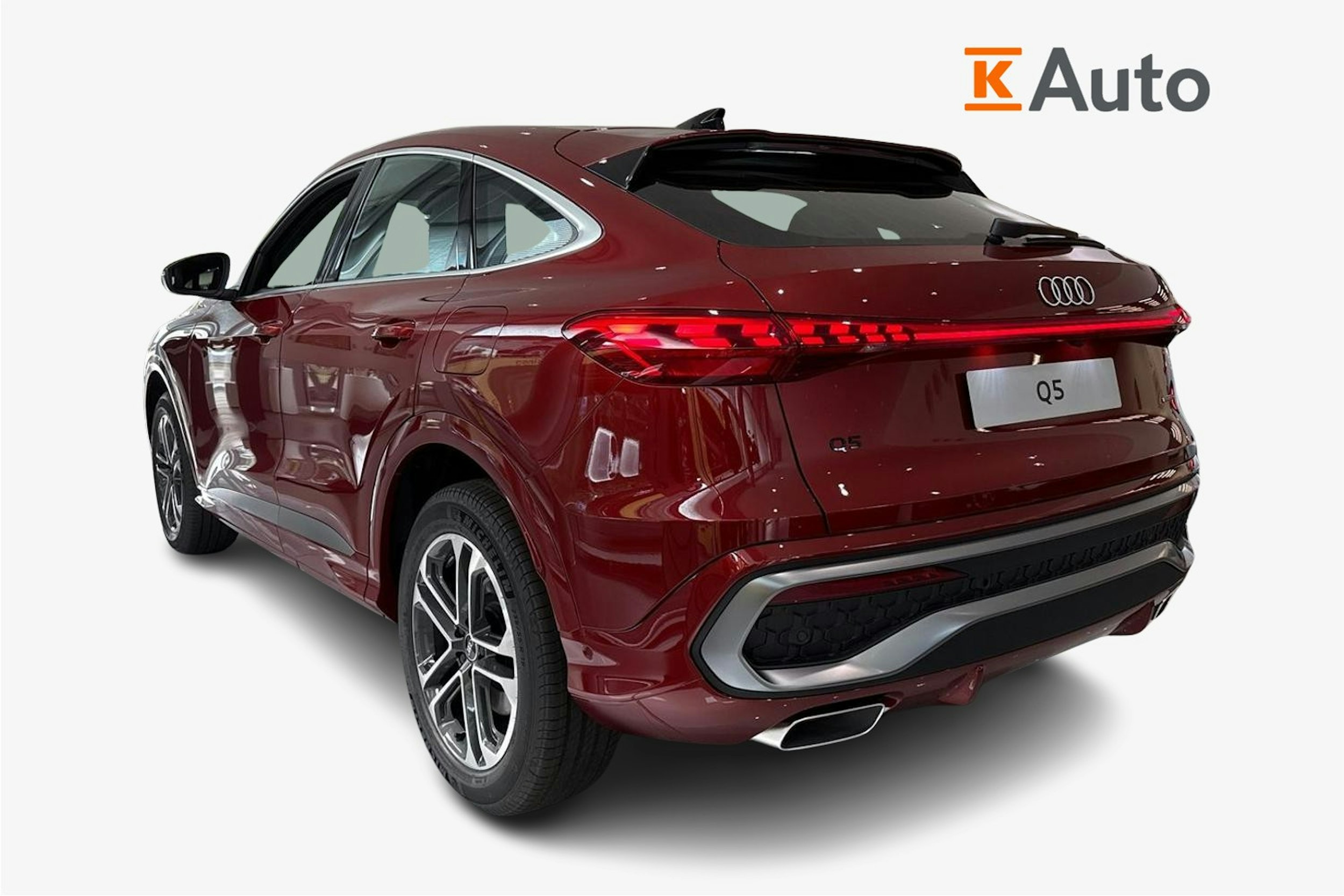 met. punainen Audi Q5 2025 kuva 2.