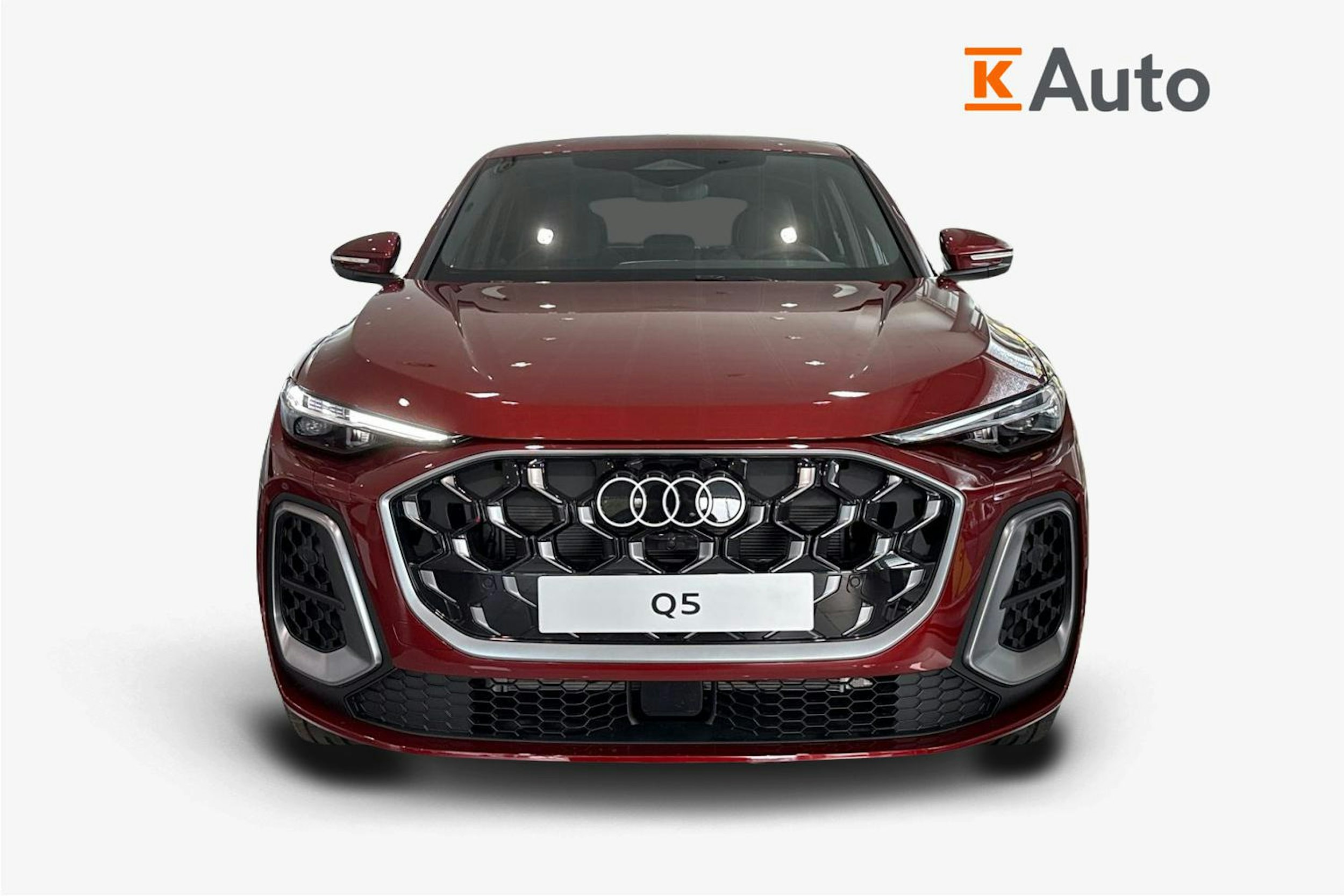 met. punainen Audi Q5 2025 kuva 4.