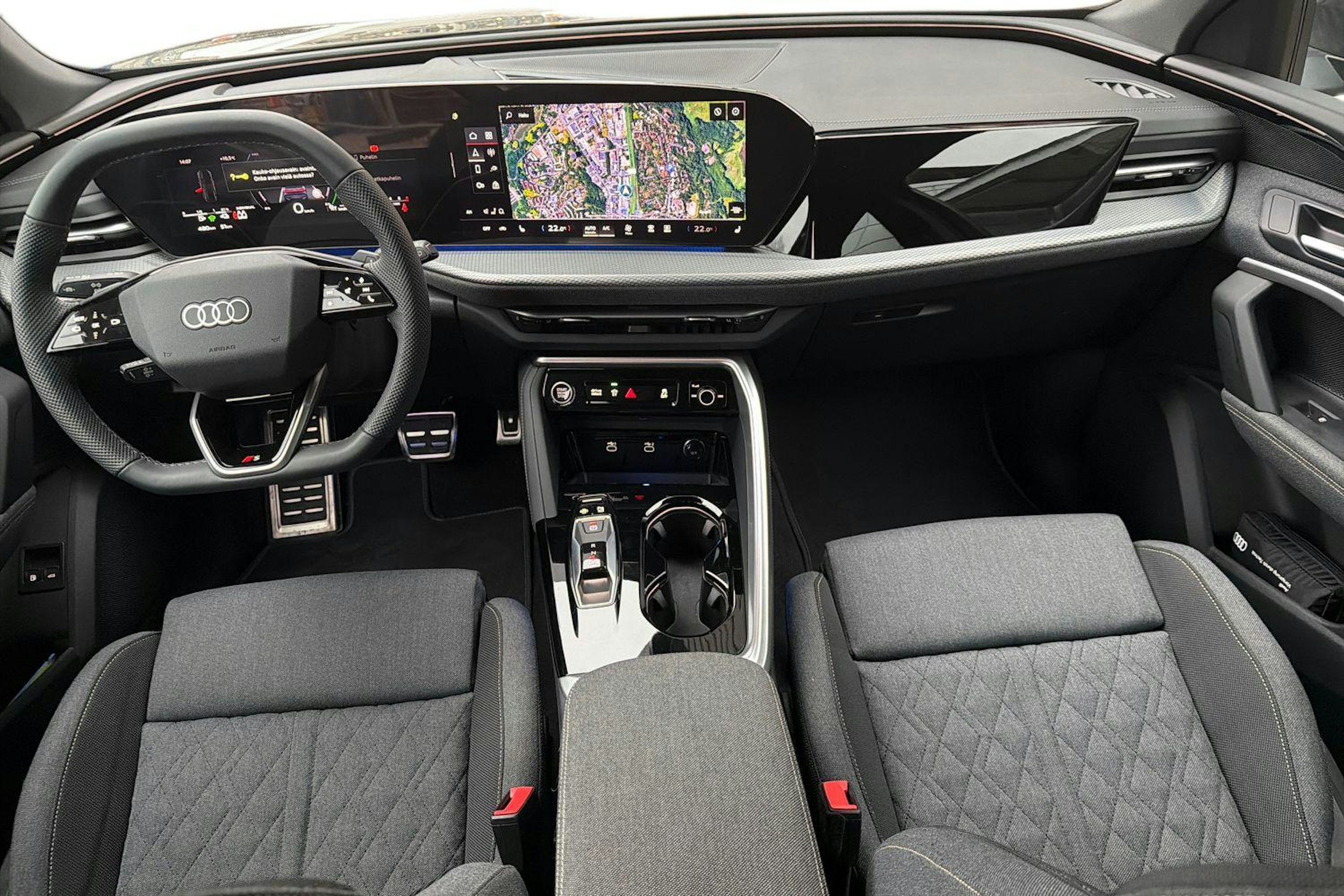 harmaa Audi Q5 2025 kuva 7.