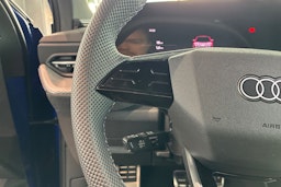 met. sininen Audi Q5 2025 kuva 13.