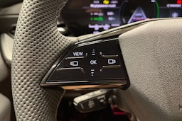 met. sininen Audi Q5 2025 kuva 17.