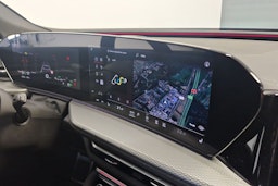 grenadine punainen Audi Q5 2025 kuva 8.