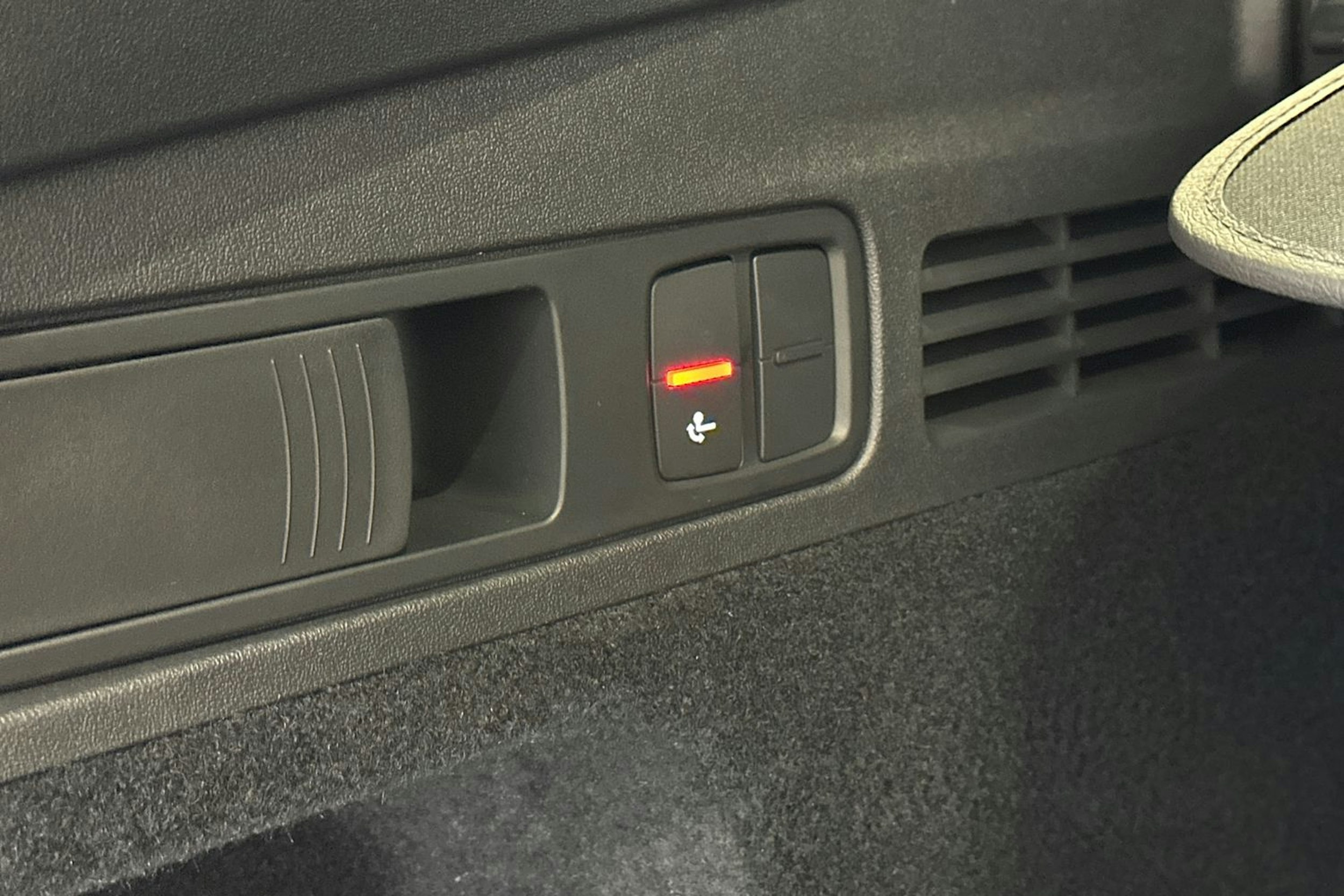 florett hopea Audi Q5 2025 kuva 14.