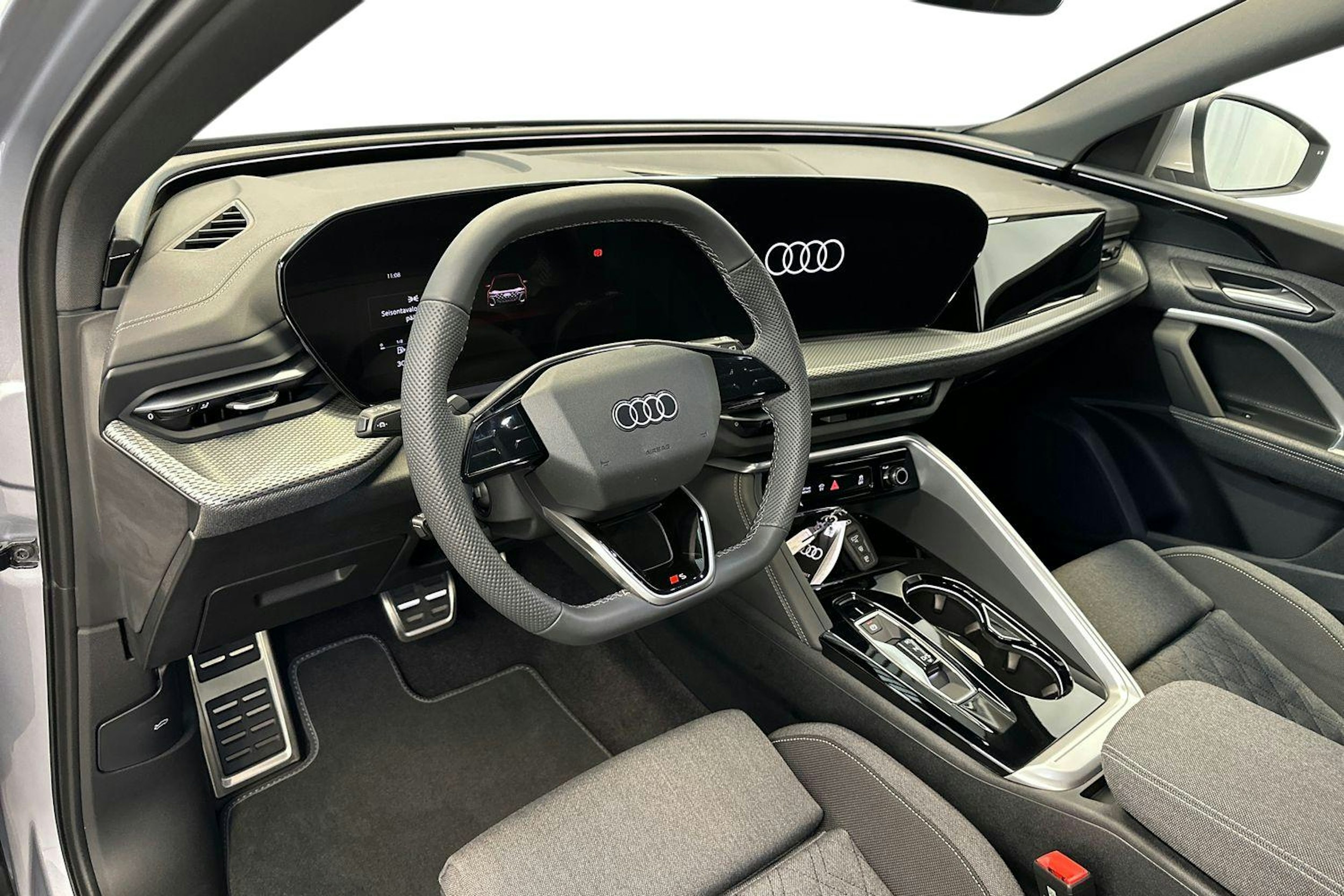 florett hopea Audi Q5 2025 kuva 22.