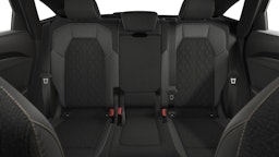 punainen Audi Q5 2025 kuva 7.