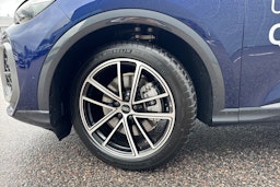 met. sininen Audi Q5 2025 kuva 10.