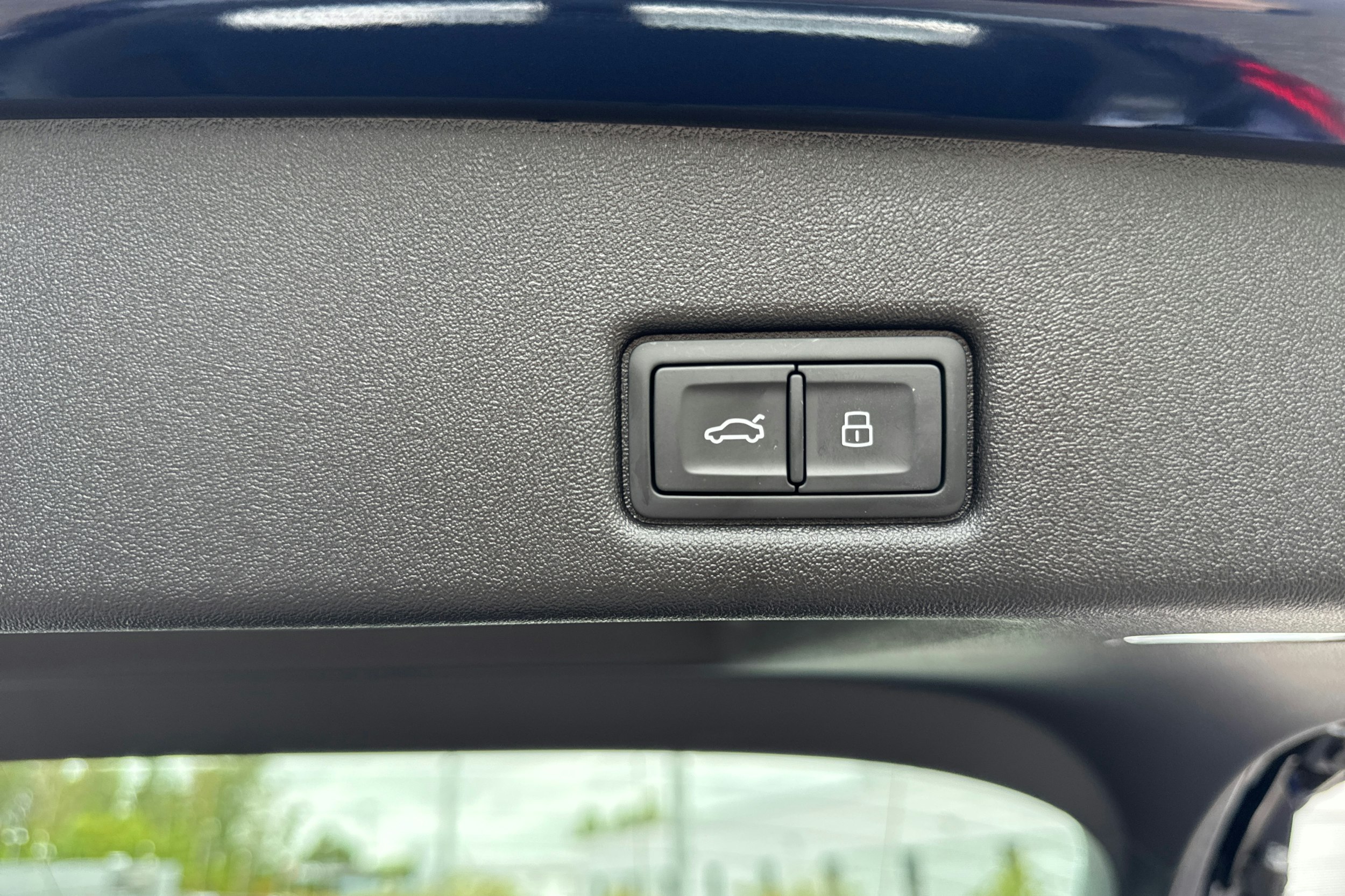 met. sininen Audi Q5 2025 kuva 12.