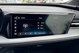 met. sininen Audi Q5 2025 kuva 14.