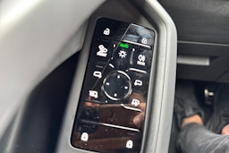 met. sininen Audi Q5 2025 kuva 15.