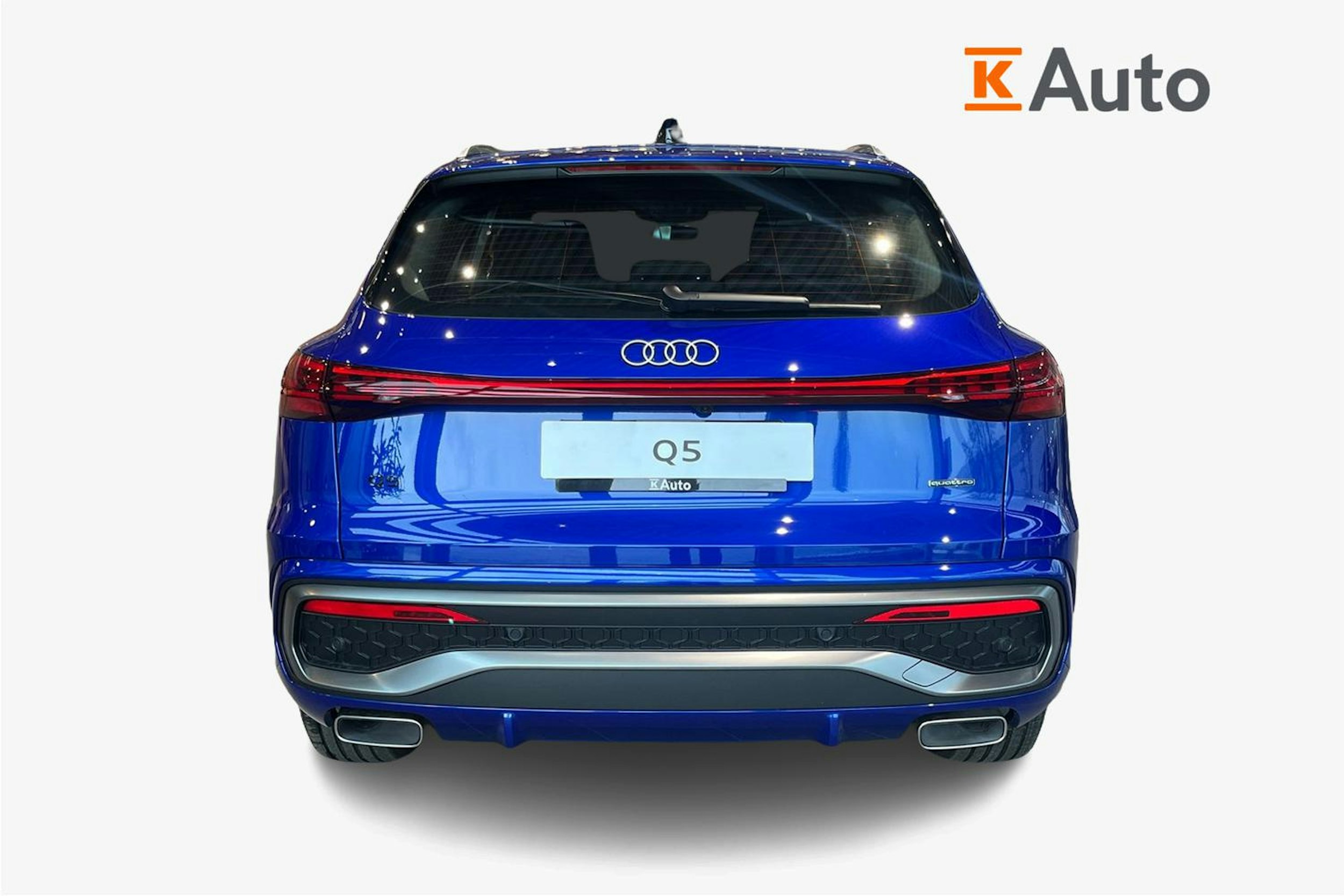 sininen Audi Q5 2025 kuva 3.