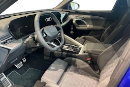 sininen Audi Q5 2025 kuva 6.