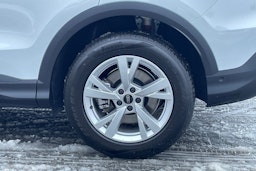 valkoinen Audi Q5 2025 kuva 7.