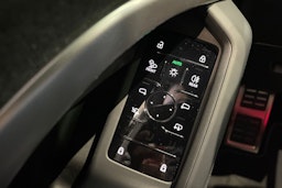 valkoinen Audi Q5 2025 kuva 17.