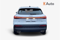 valkoinen Audi Q5 2025 kuva 26.