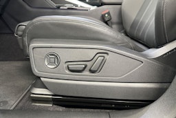 district vihreä Audi Q5 2025 kuva 8.