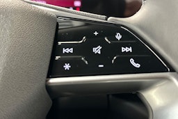 district vihreä Audi Q5 2025 kuva 10.