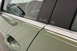 district vihreä Audi Q5 2025 kuva 21.