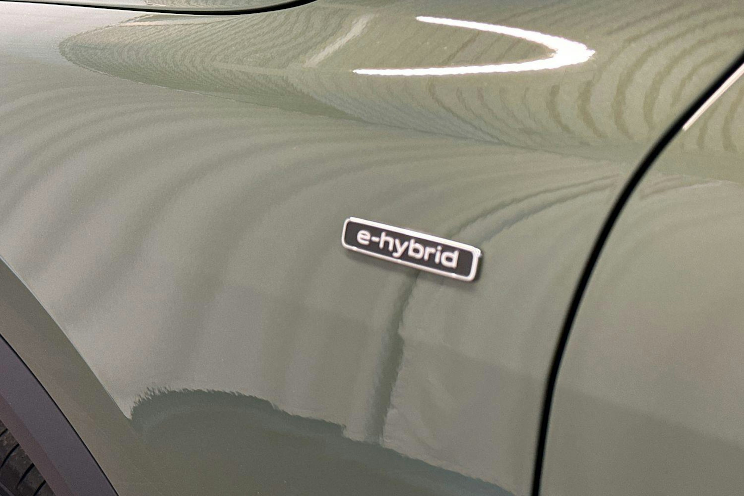 district vihreä Audi Q5 2025 kuva 22.