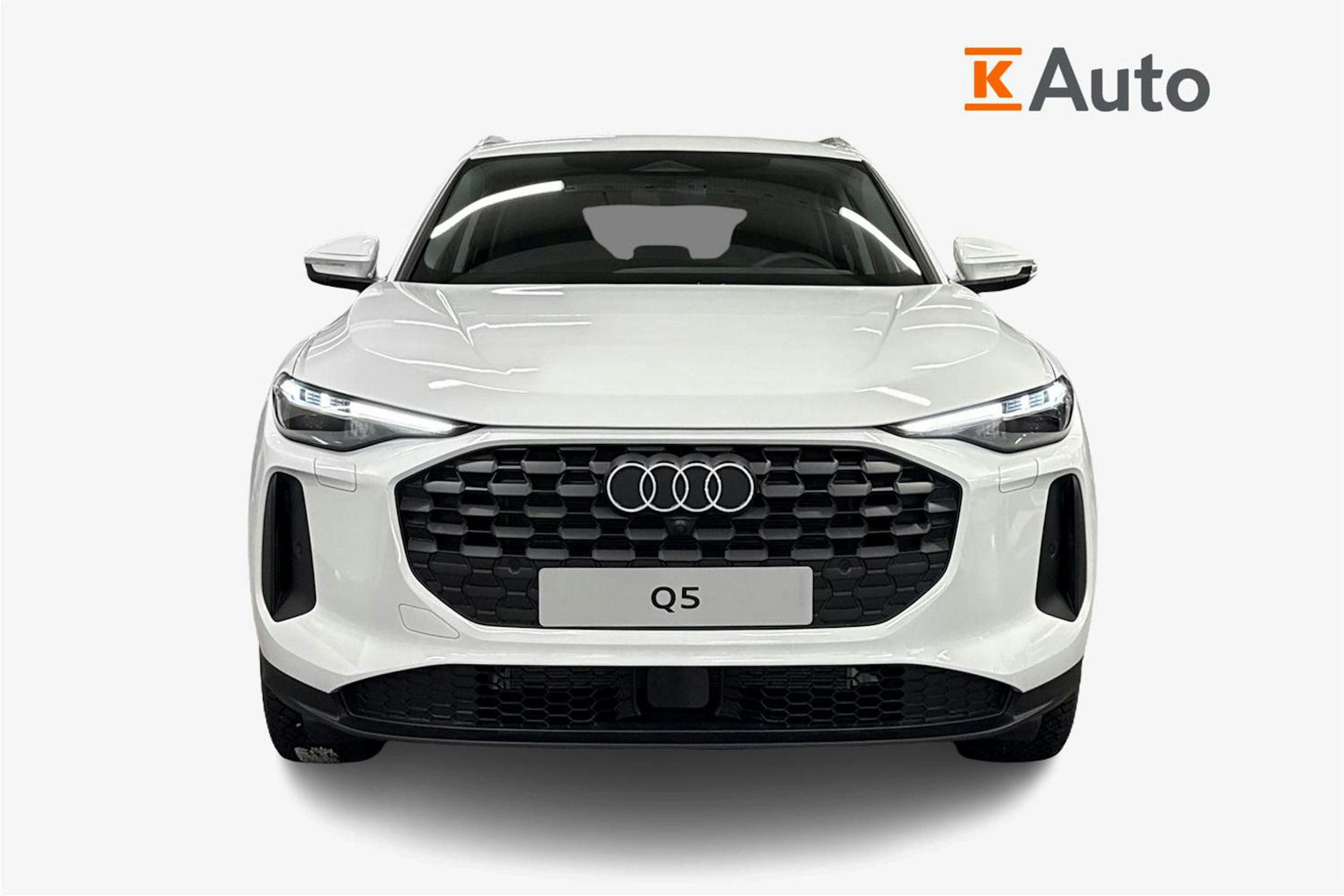 met. valkoinen Audi Q5 2025 kuva 4.