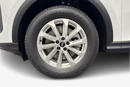 met. valkoinen Audi Q5 2025 kuva 9.