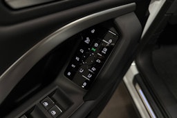 met. valkoinen Audi Q5 2025 kuva 14.