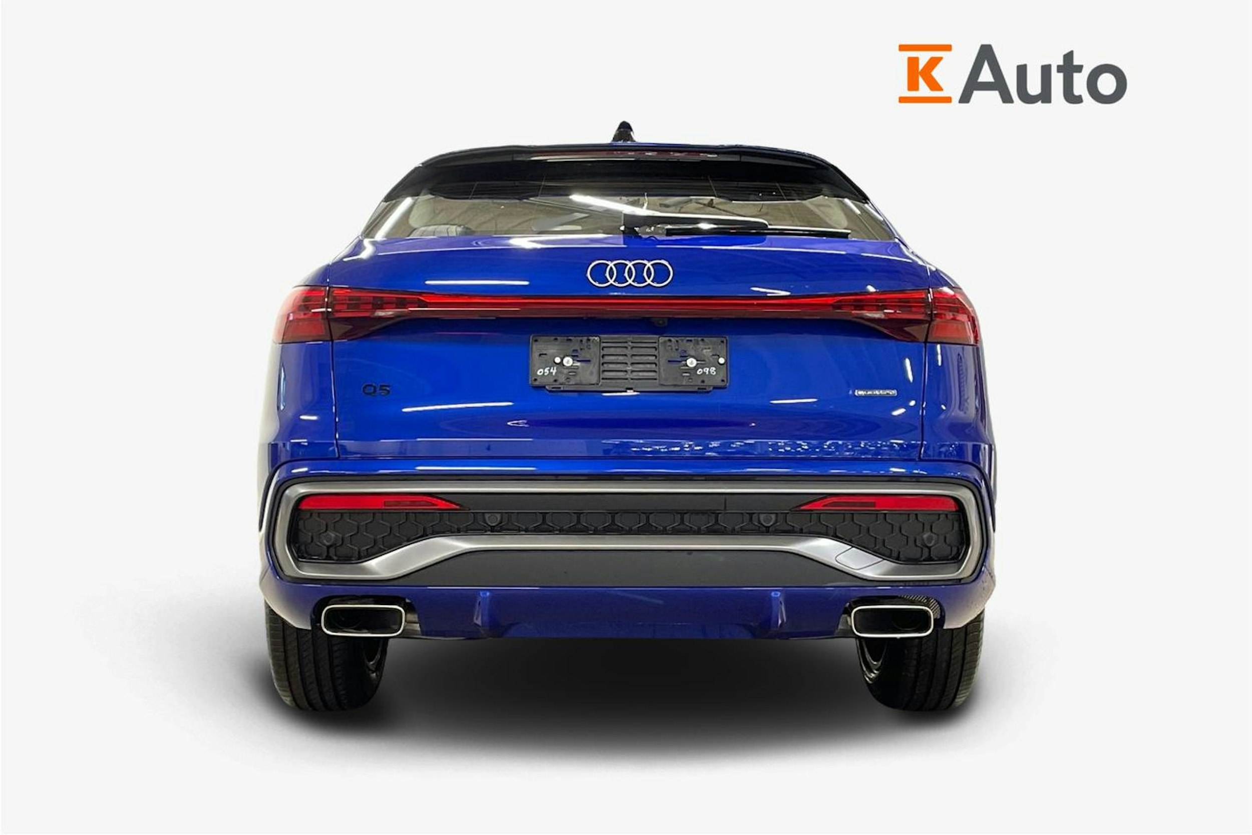 sininen Audi Q5 2025 kuva 3.