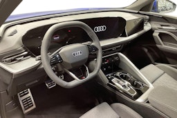 sininen Audi Q5 2025 kuva 6.