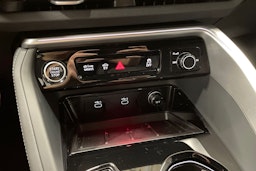 sininen Audi Q5 2025 kuva 15.