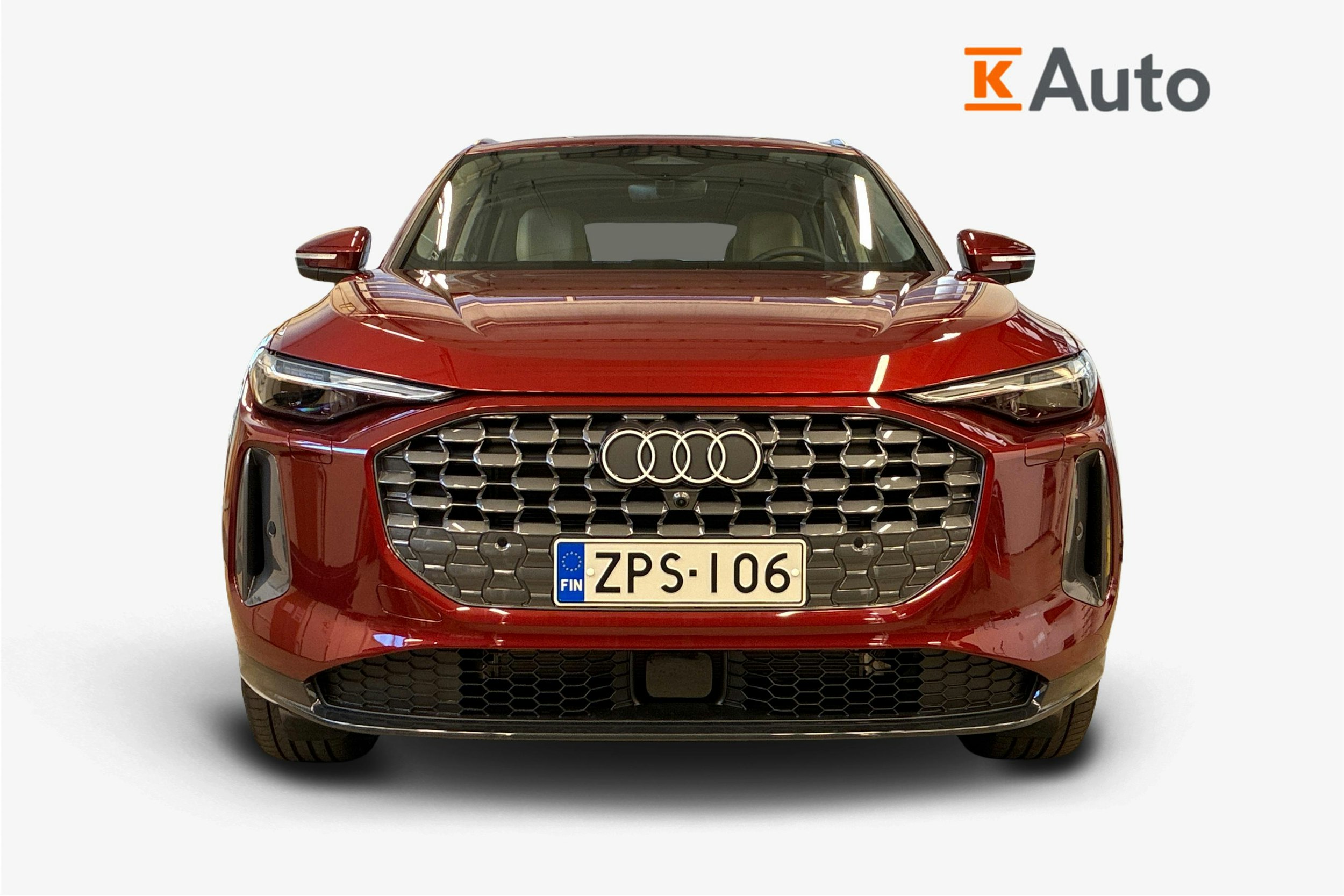 punainen Audi Q5 2025 kuva 4.