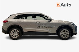 met. harmaa Audi Q5 2025 kuva 5.