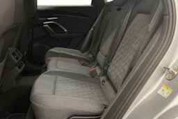 met. harmaa Audi Q5 2025 kuva 8.