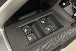 met. harmaa Audi Q5 2025 kuva 12.
