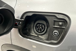 met. harmaa Audi Q5 2025 kuva 23.