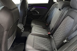 met. sininen Audi Q5 2025 kuva 8.