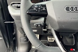 harmaa Audi Q5 2025 kuva 11.